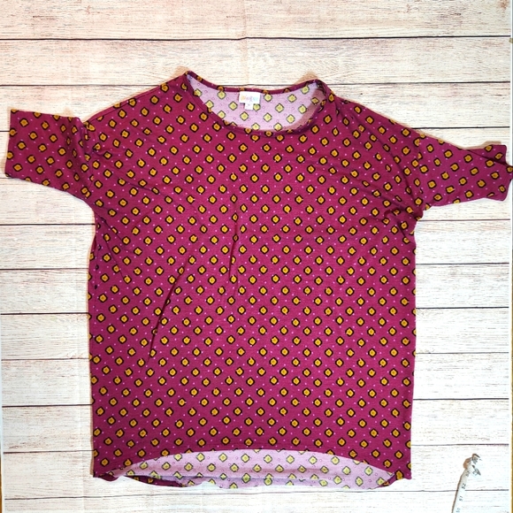 Lularoe Irma tunic‎ top medium - Picture 1 of 8